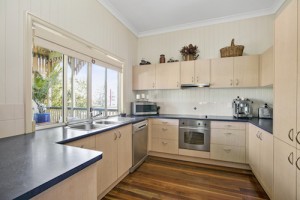 18_Tingal_Road__Wynnum