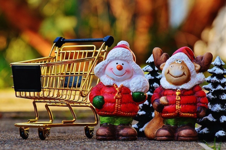 Photo of Take our Christmas Shopping Poll